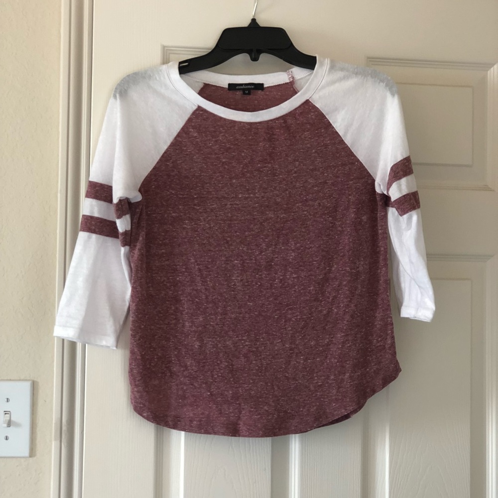 Baseball tee